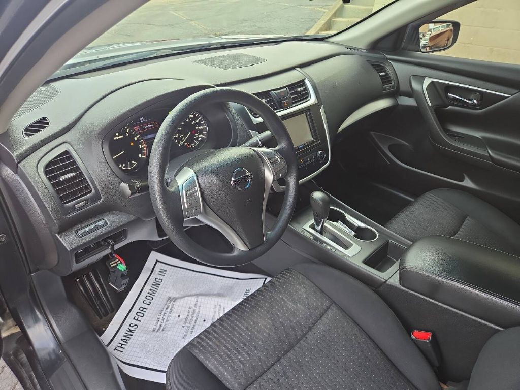 2016 Nissan Altima Image 7