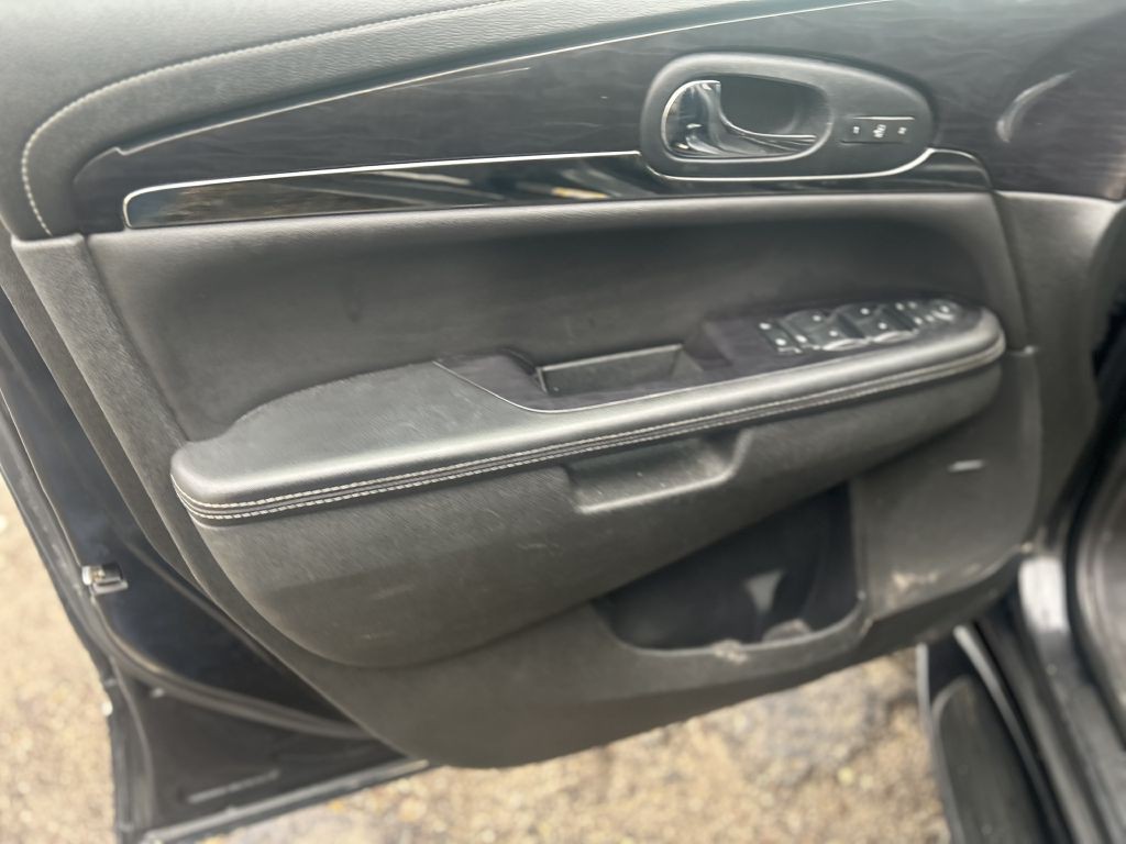 2015 Buick Enclave Image 11