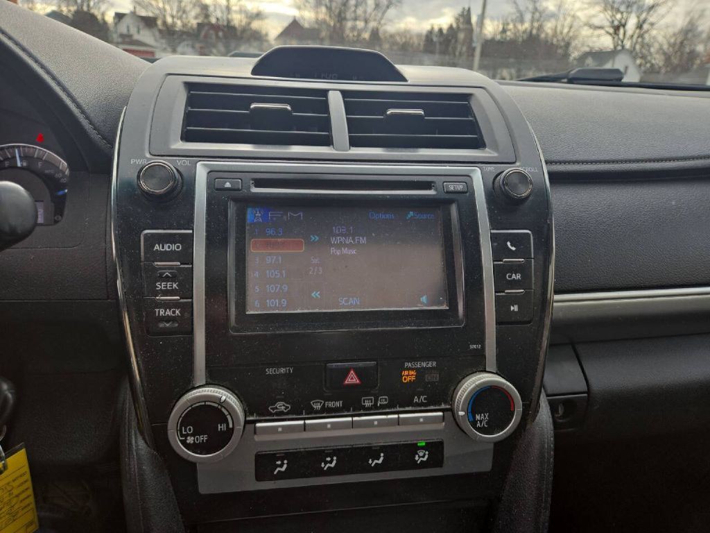 2012 Toyota Camry Image 15