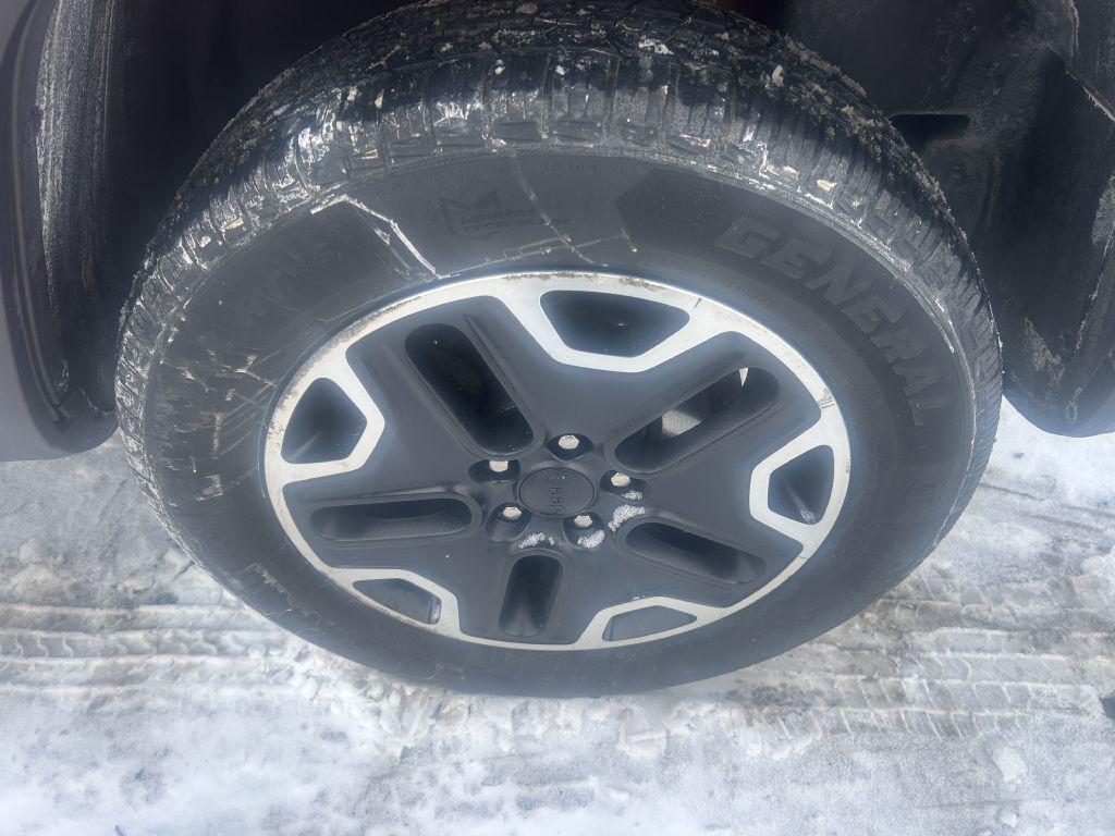 2016 Jeep Renegade Image 15