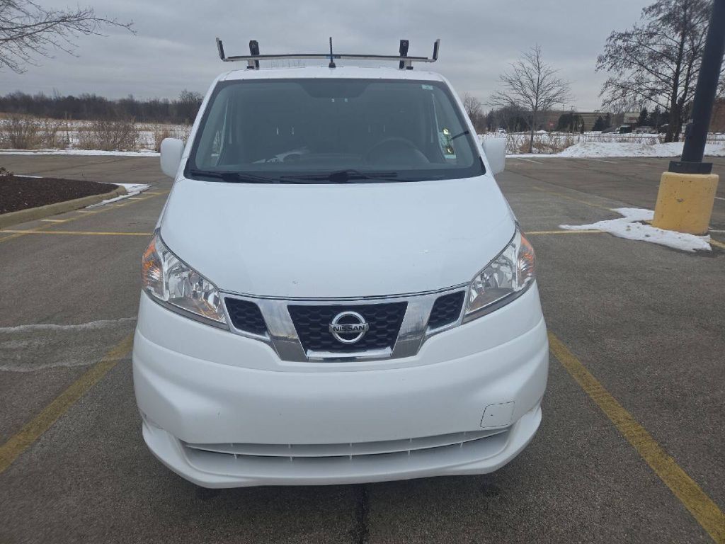 2017 Nissan NV200 Image 2