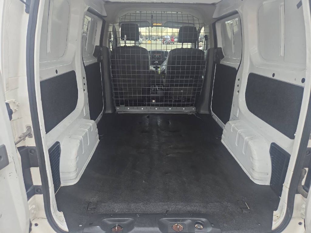 2017 Nissan NV200 Image 15