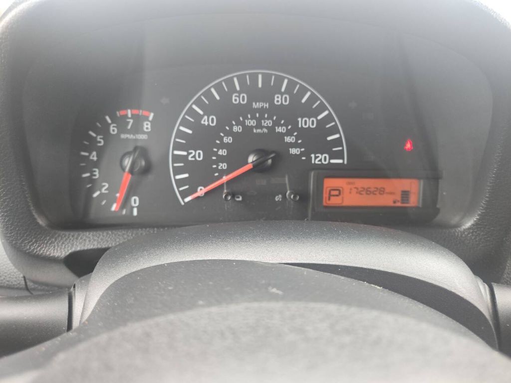 2017 Nissan NV200 Image 19