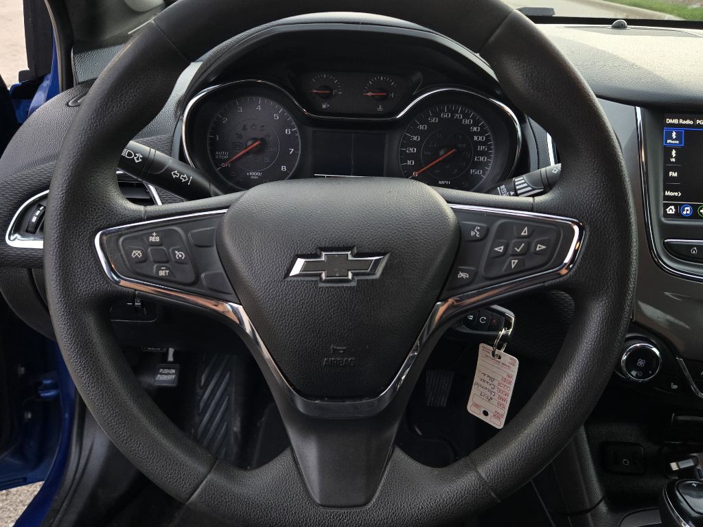 2019 Chevrolet Cruze Image 12