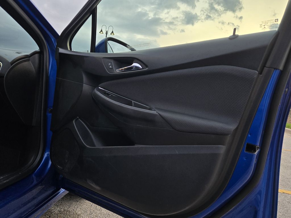 2019 Chevrolet Cruze Image 20