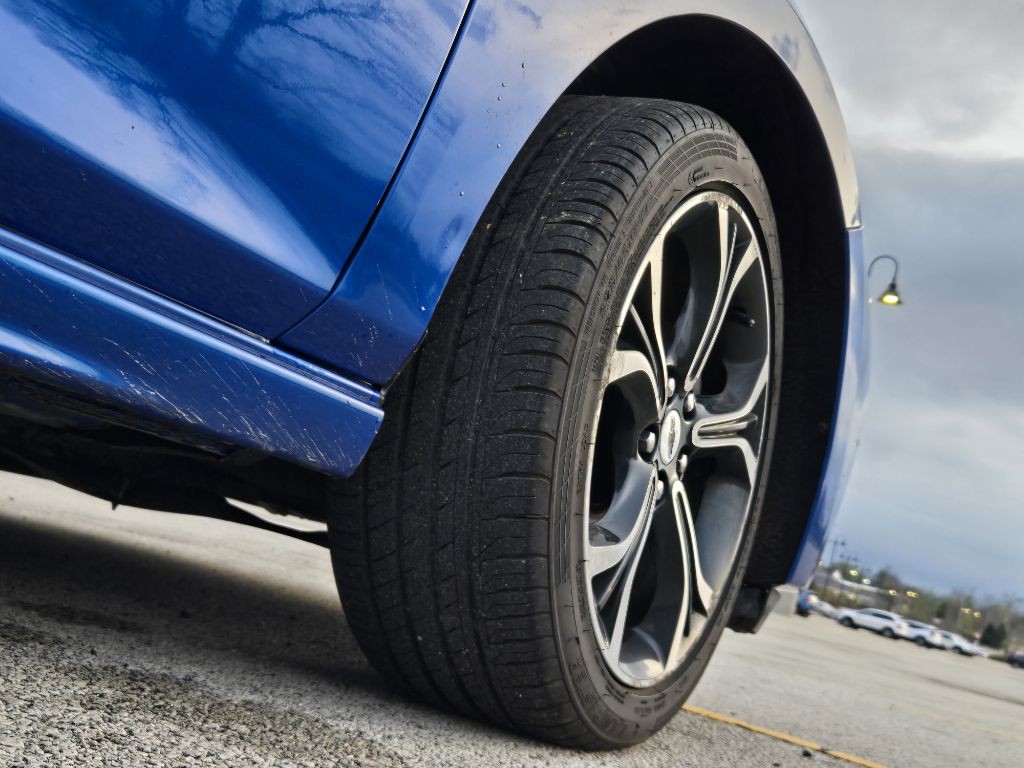 2019 Chevrolet Cruze Image 34