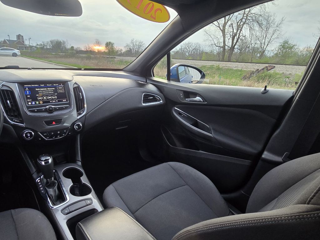 2019 Chevrolet Cruze Image 64