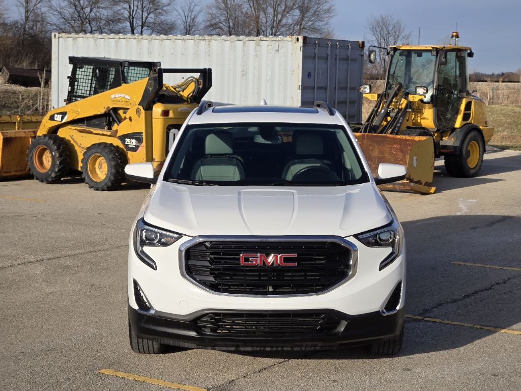 2018 GMC Terrain Image 2