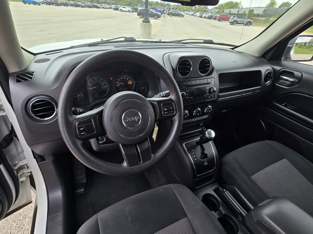 2014 Jeep Patriot Image 9