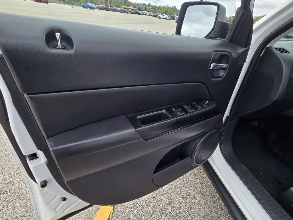 2014 Jeep Patriot Image 11