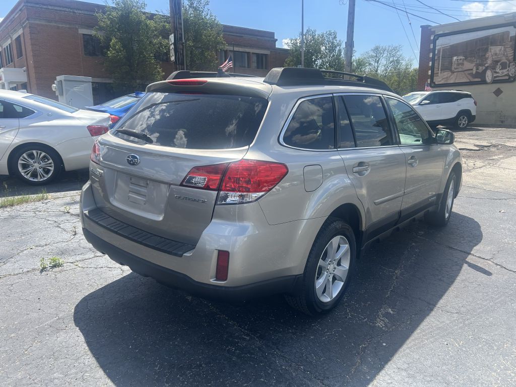 2014 Subaru Outback Image 4