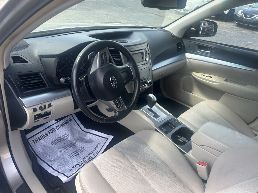 2014 Subaru Outback Image 9