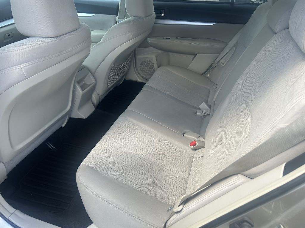 2014 Subaru Outback Image 11