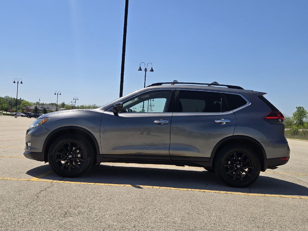 2018 Nissan Rogue Image 8