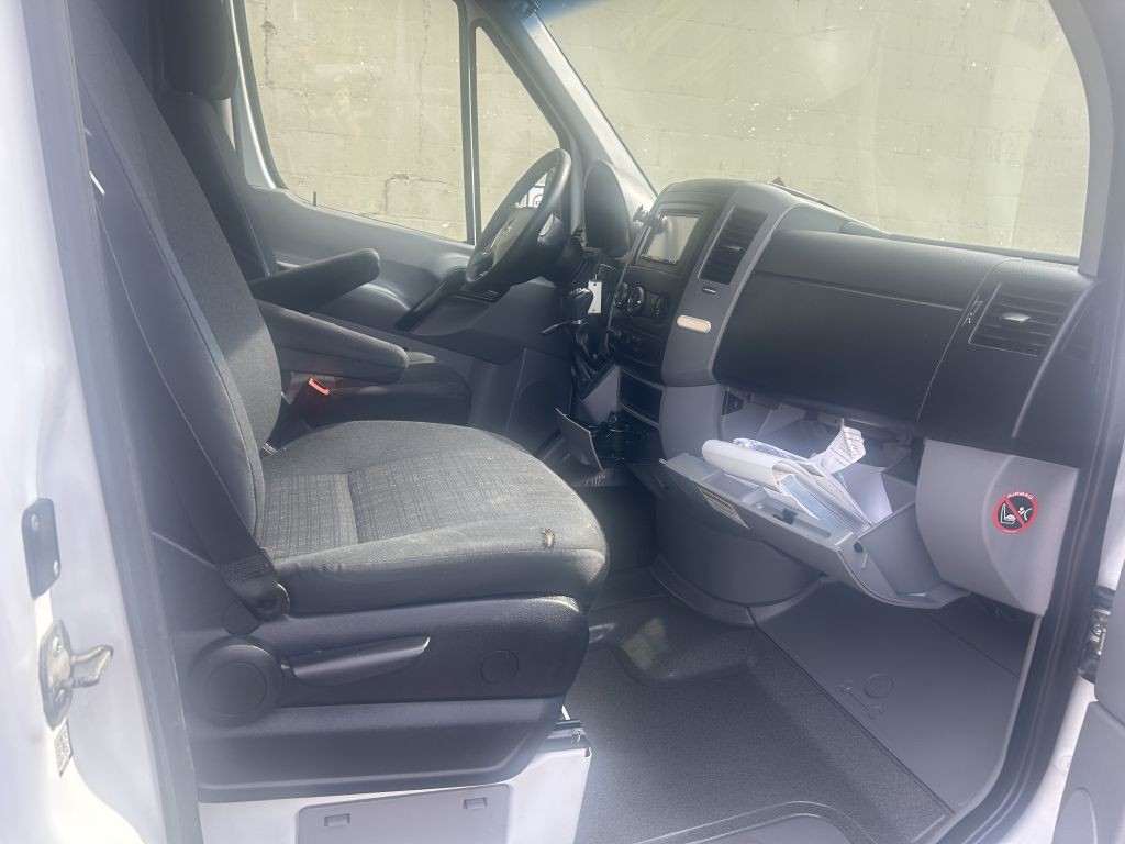 2015 Mercedes-Benz Sprinter Image 13