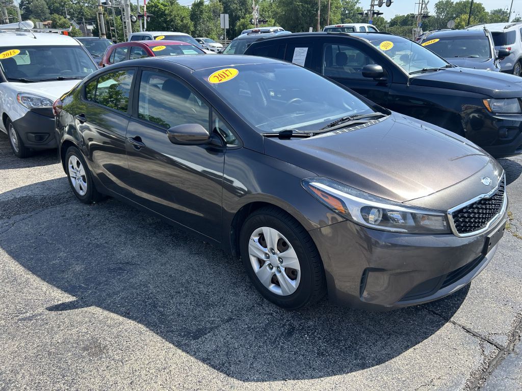 2017 Kia Forte Image 3