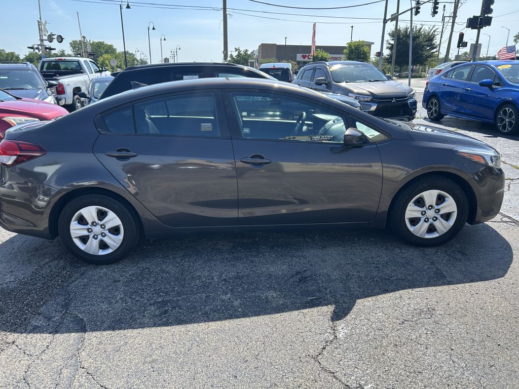 2017 Kia Forte Image 7