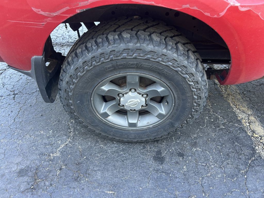 2001 Nissan Frontier Image 13