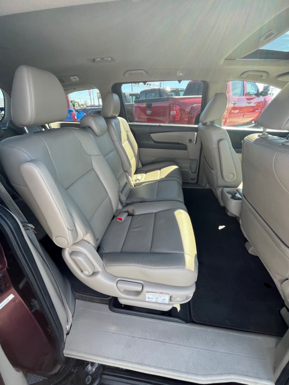 2016 Honda Odyssey Image 10