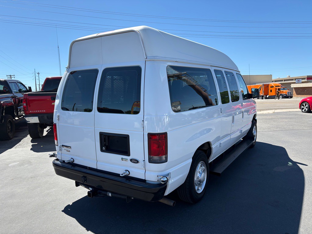 2014 Ford Econoline Image 5