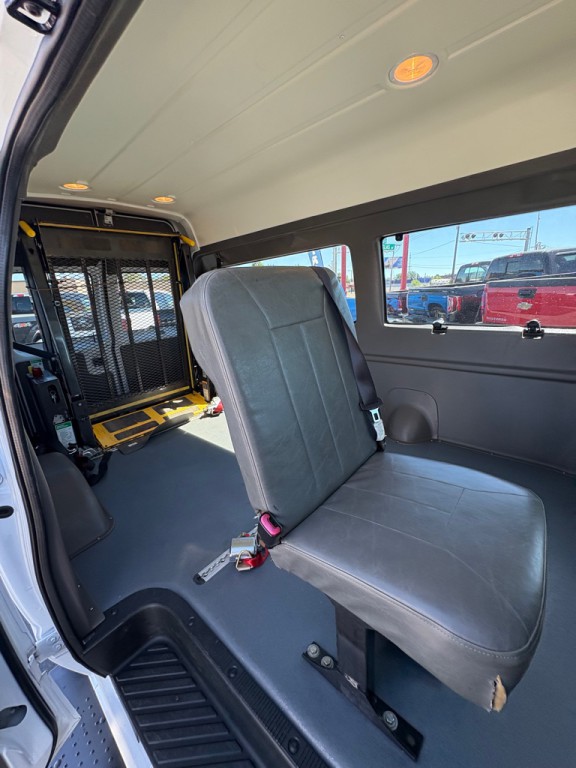 2014 Ford Econoline Image 7
