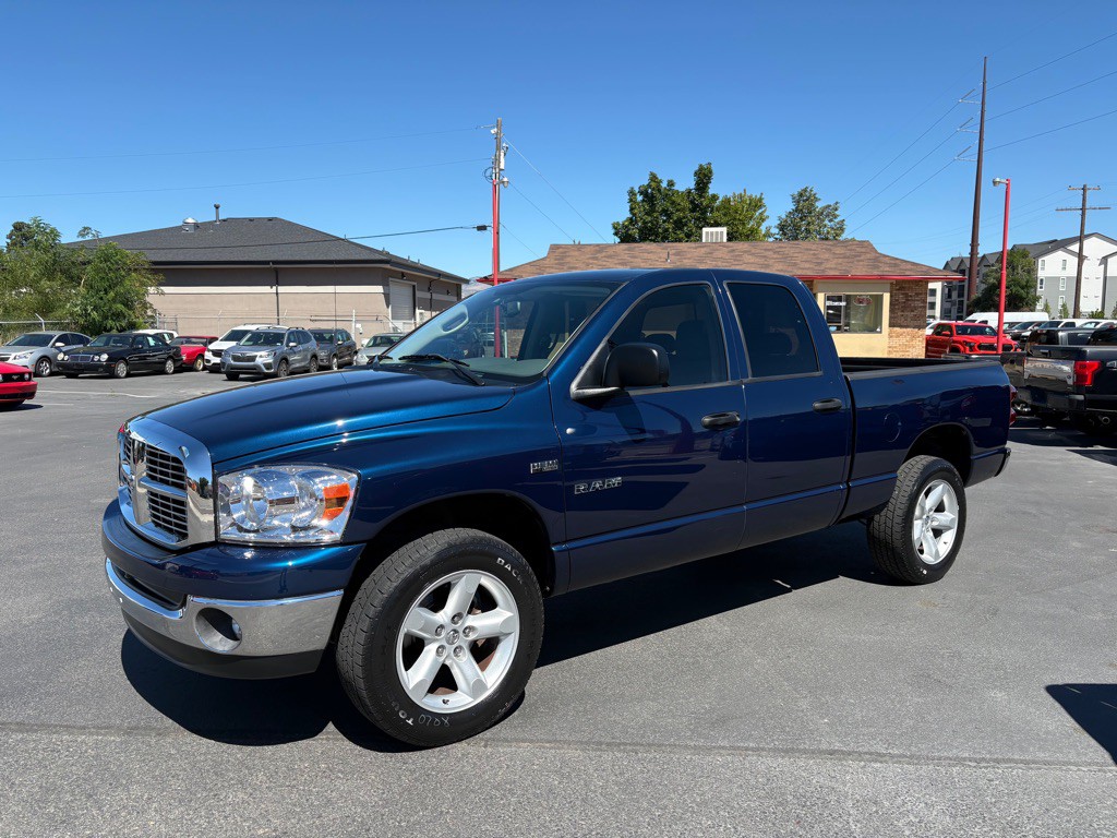 2008 Dodge Ram 1500 Image 2