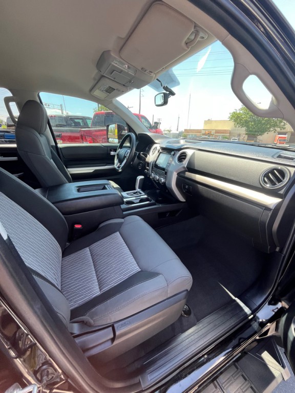 2015 Toyota Tundra Image 8