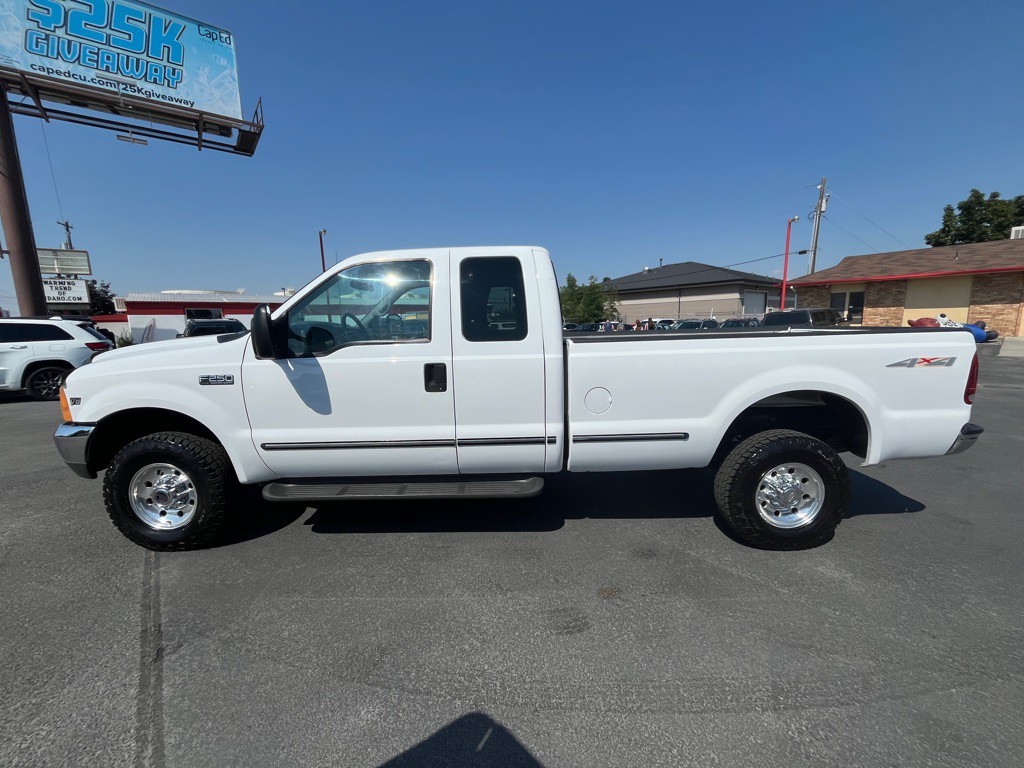 1999 Ford F-250 Image 3