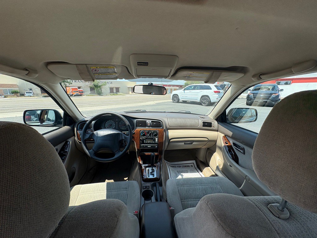 2002 Subaru Legacy Image 10
