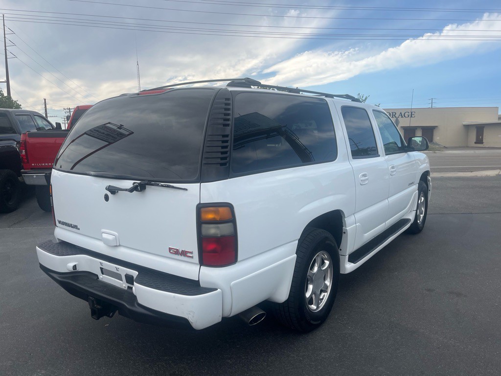 2004 GMC Yukon Image 5