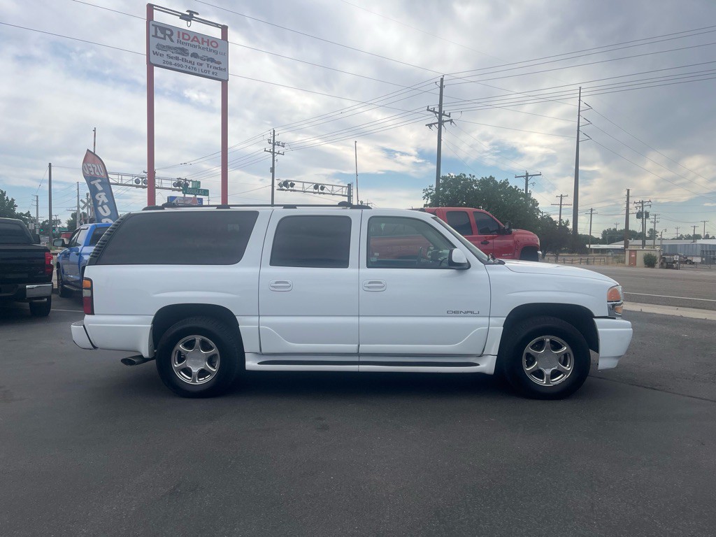 2004 GMC Yukon Image 6