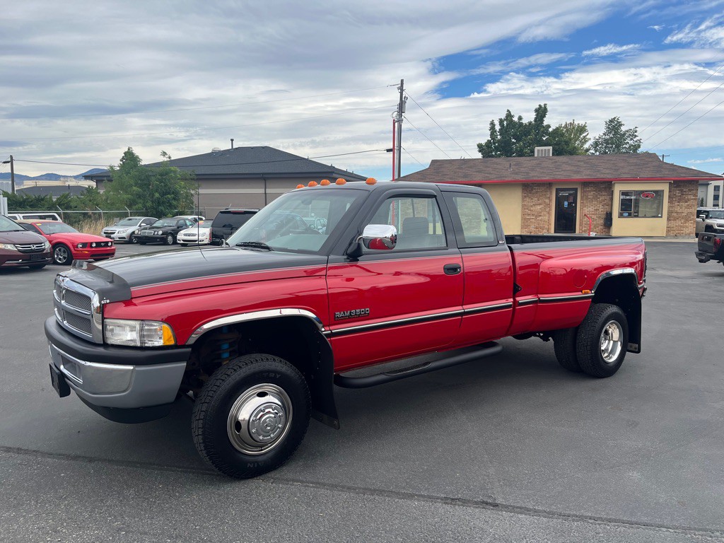 1996 Dodge Ram 3500 Image 2