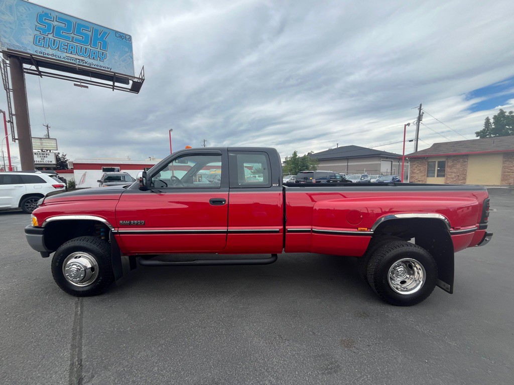 1996 Dodge Ram 3500 Image 3