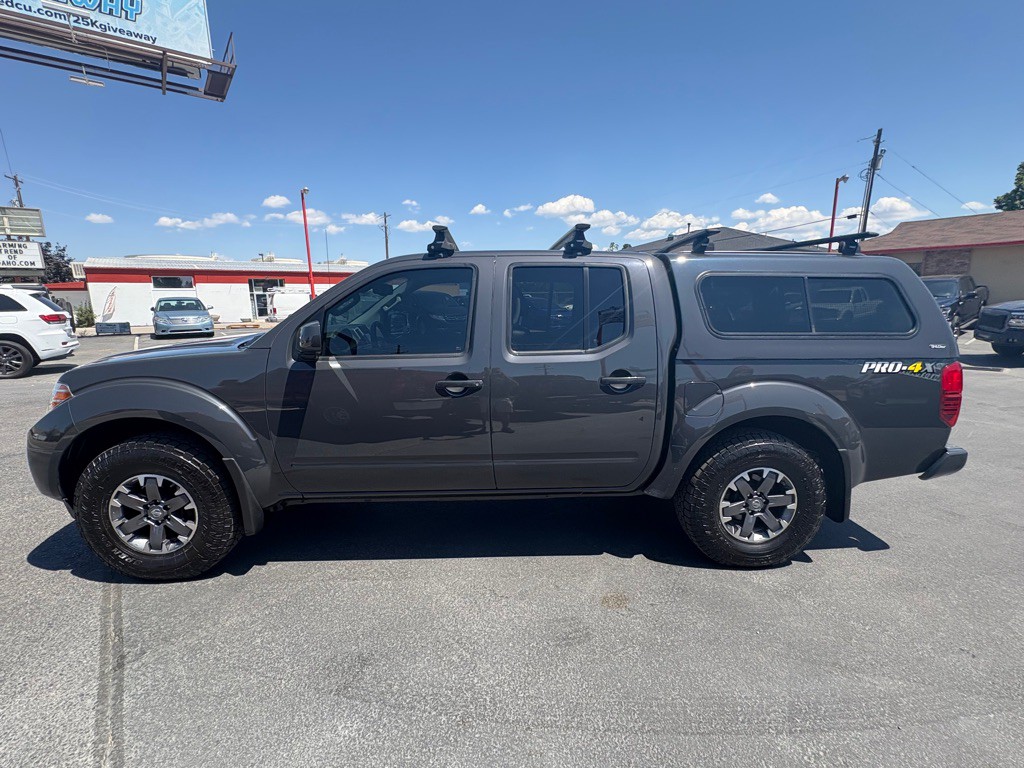 2015 Nissan Frontier Image 2