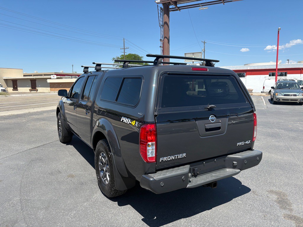 2015 Nissan Frontier Image 3