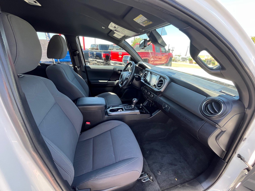 2019 Toyota Tacoma Image 8