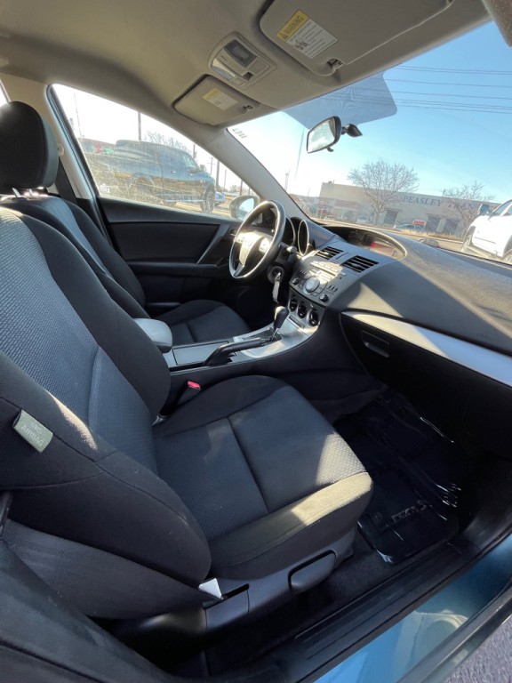 2010 Mazda Mazda3 Image 8