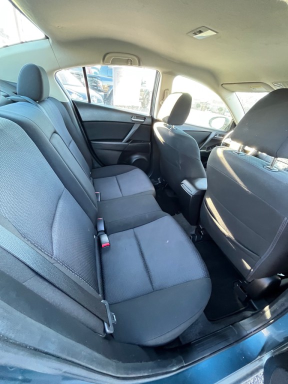 2010 Mazda Mazda3 Image 9