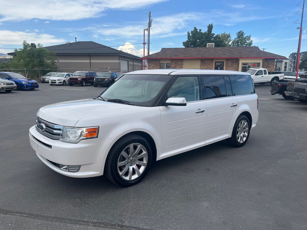 2010 Ford Flex Image 2