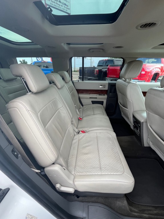 2010 Ford Flex Image 8