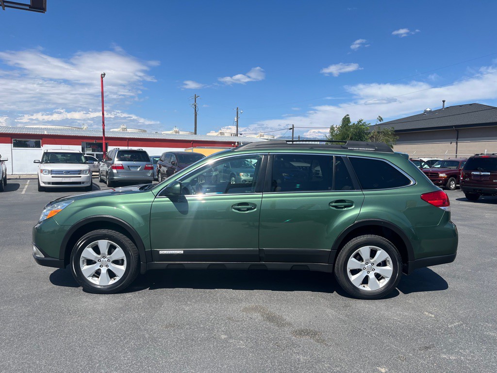 2010 Subaru Outback Image 3