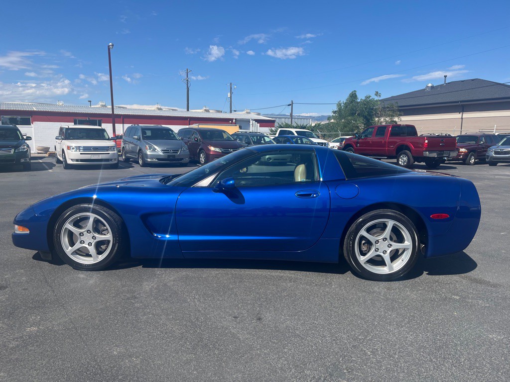 2003 Chevrolet Corvette Image 3