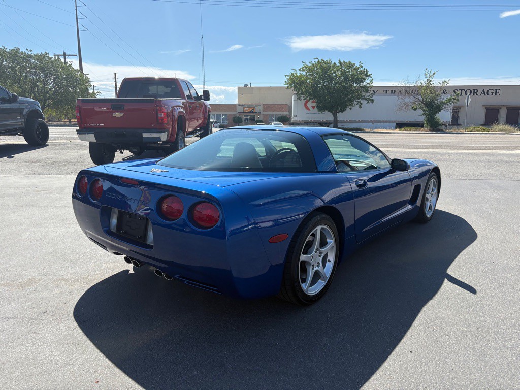 2003 Chevrolet Corvette Image 5