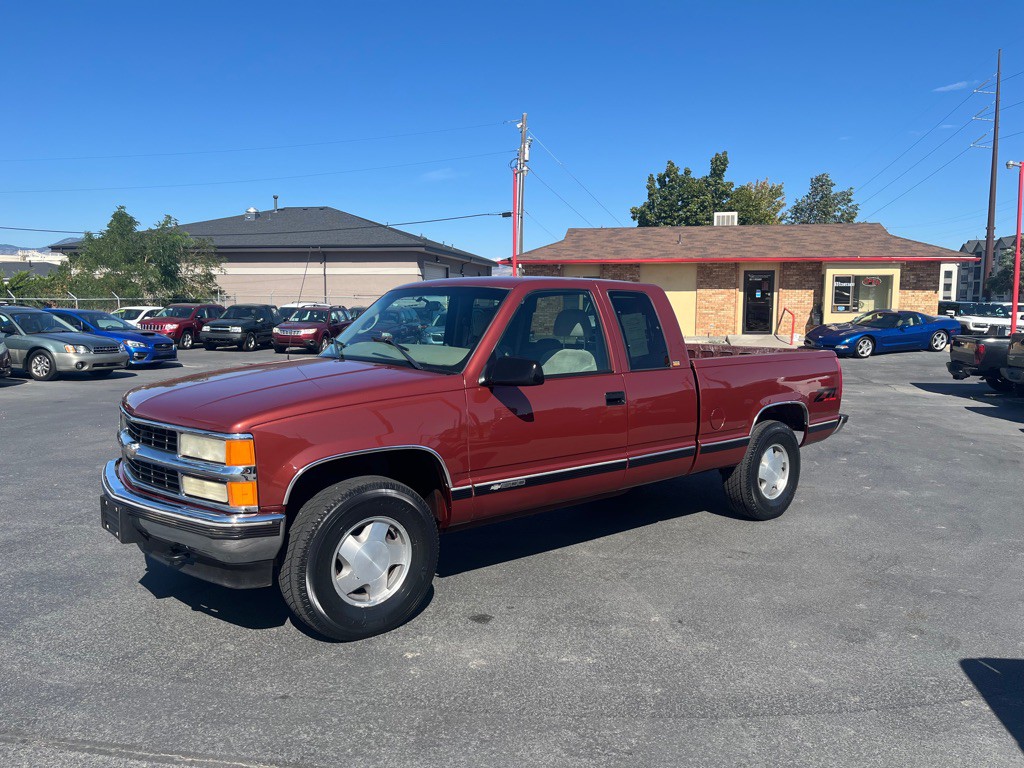 1998 Chevrolet C/K Image 2