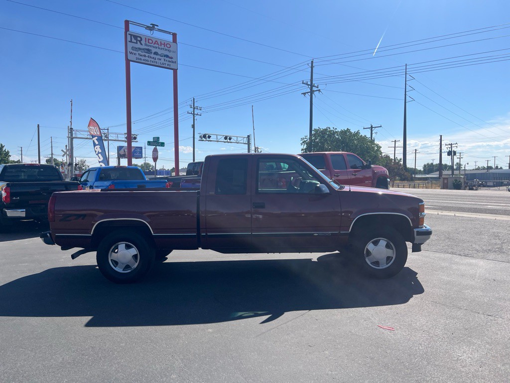 1998 Chevrolet C/K Image 6