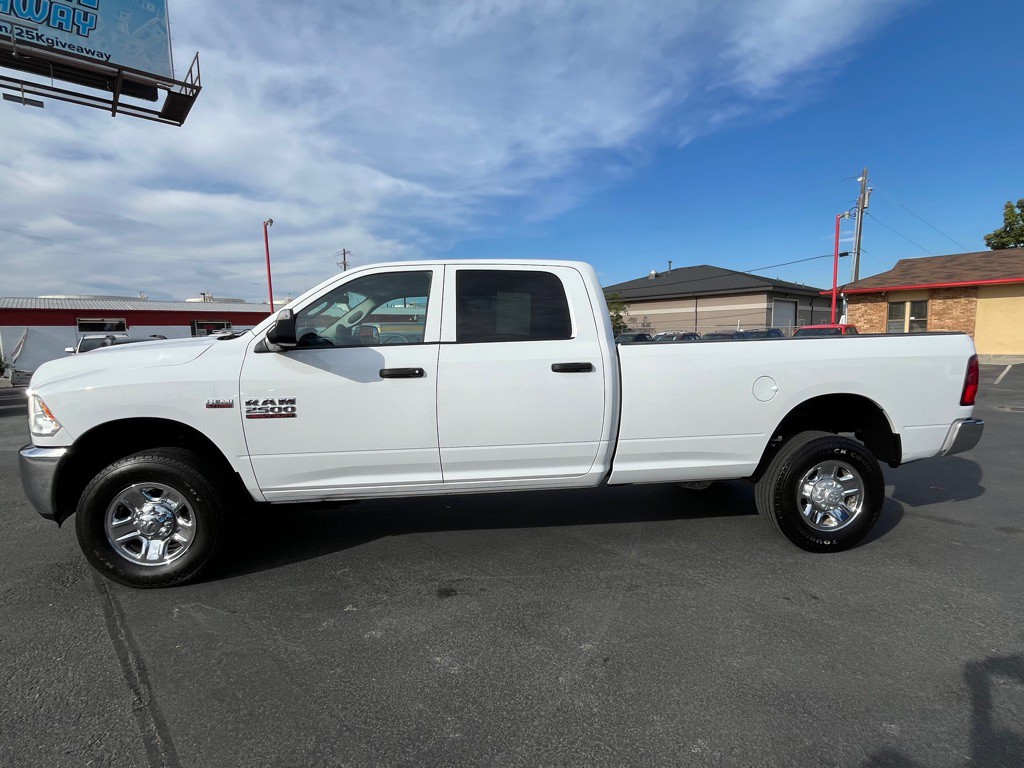 2017 RAM 2500 Image 3