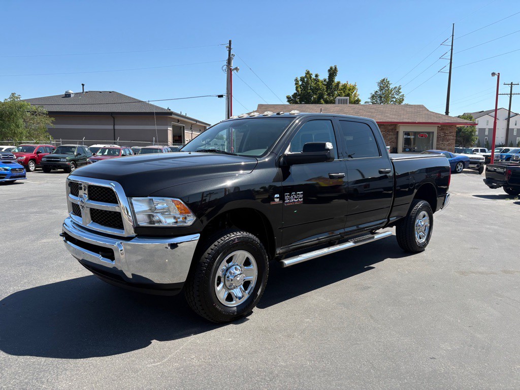 2018 RAM 3500 Image 2