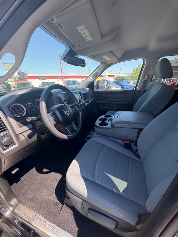 2018 RAM 3500 Image 9