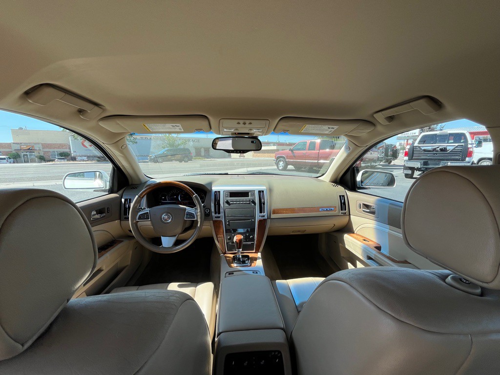 2009 Cadillac STS Image 10