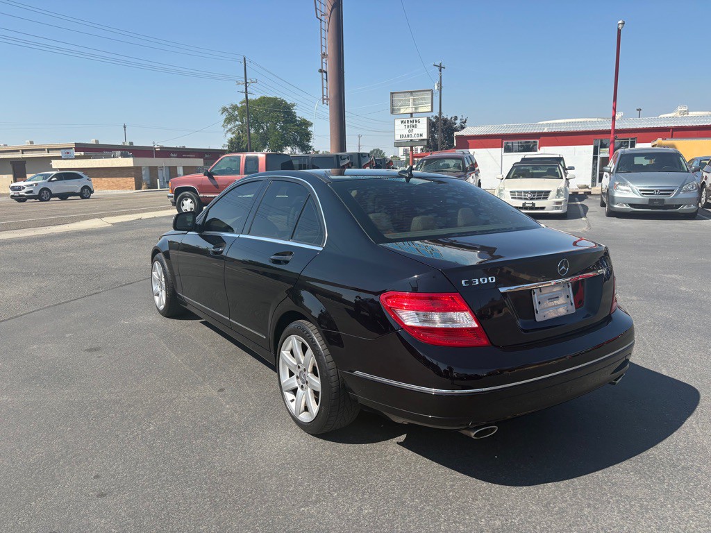 2008 Mercedes-Benz C-Class Image 4